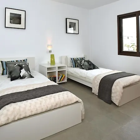 Ferienhaus Mit Privatpool Fur 6 Personen Ca 157 Qm In Costa Teguise, Lanzarote Gemeinde Teguise Costa Teguise